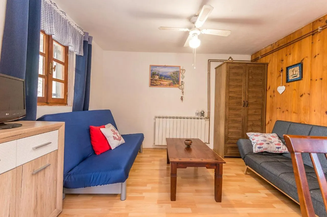 House Brena Villa Tkon